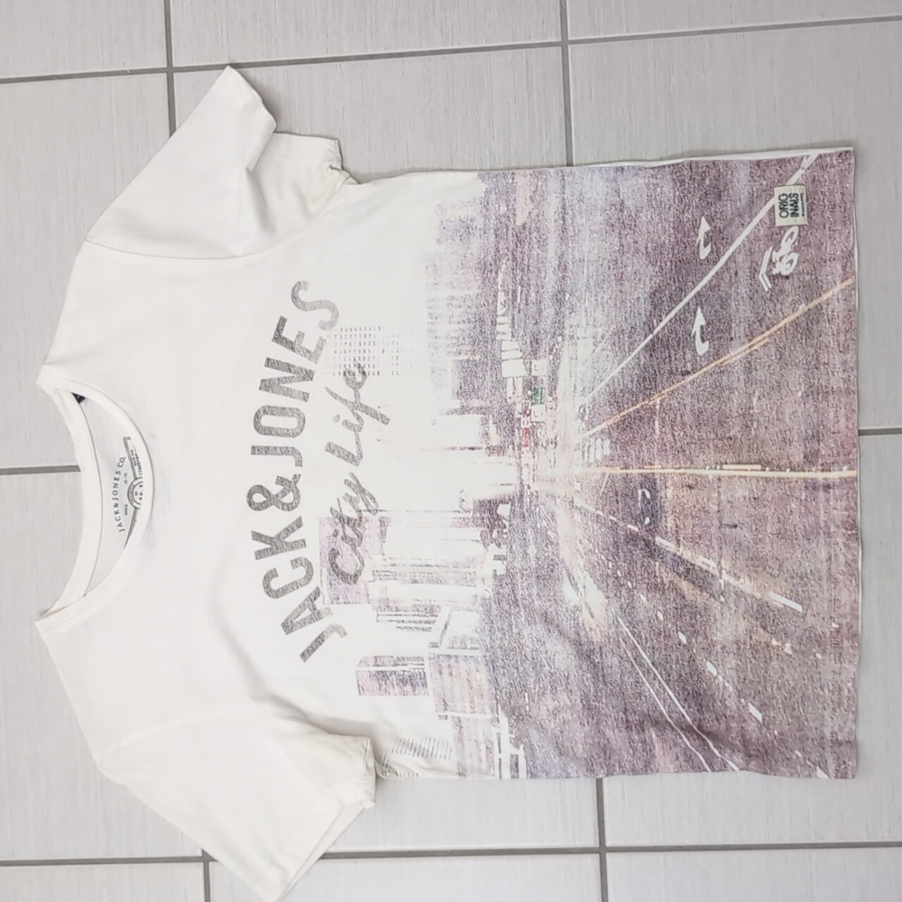 3/$20 Jack & Jones City Life Logo T Shirt